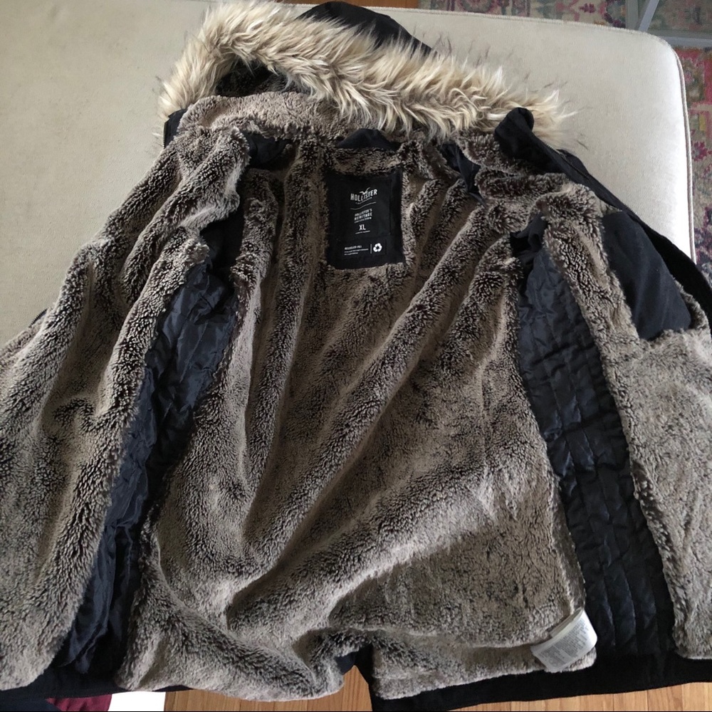 Hollister women’s winter jacket XL black